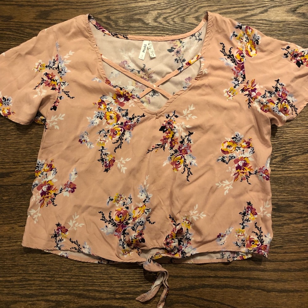 Like new floral shirt: Mudd womens size small
